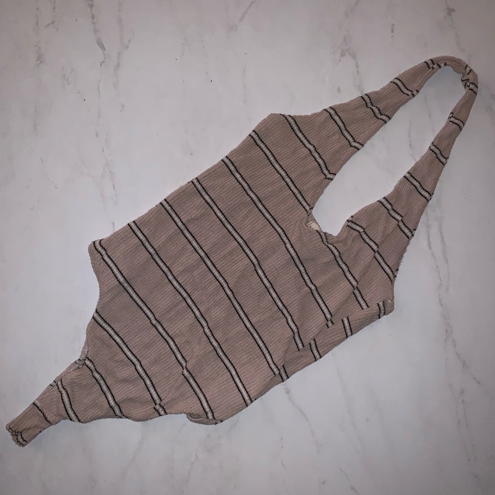 Halter bodysuit 🖤